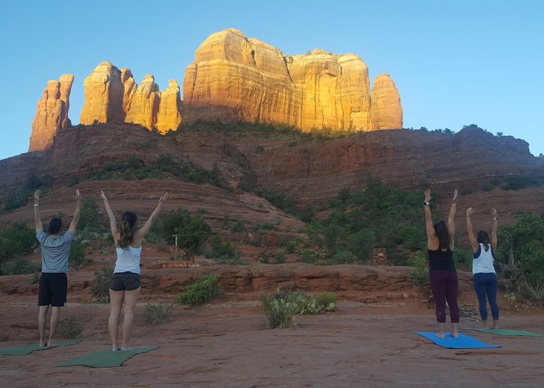 vortex-yoga-hiking-in-sedona-slide-1